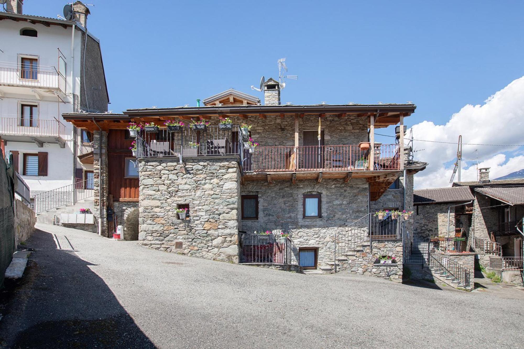 Maison Bebe Comboe Aosta Exteriör bild
